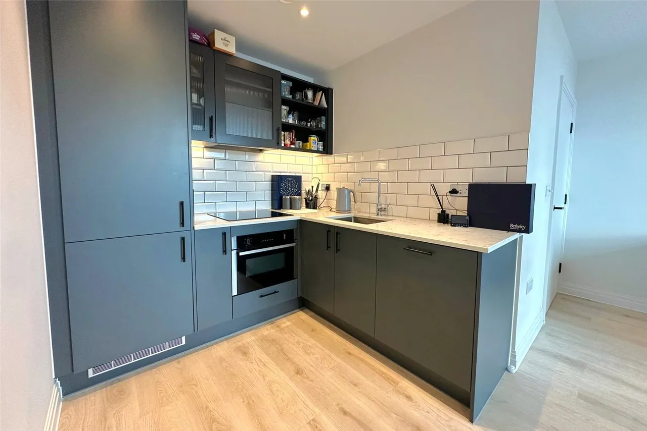 Ashwood House, 12-22 Pembroke Broadway, Camberley, Surrey, GU15 3FE, photo 3