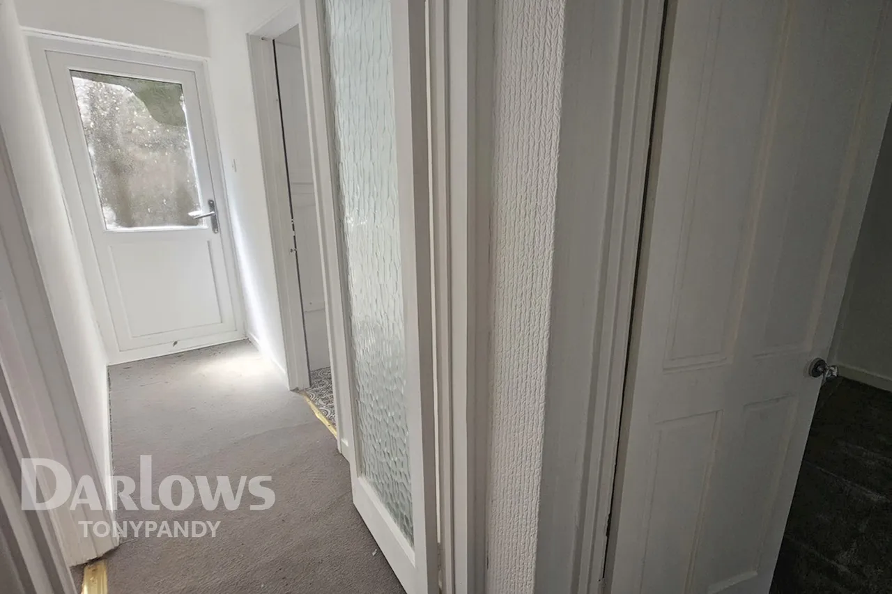 East Road, Tylorstown, CF43, photo 4