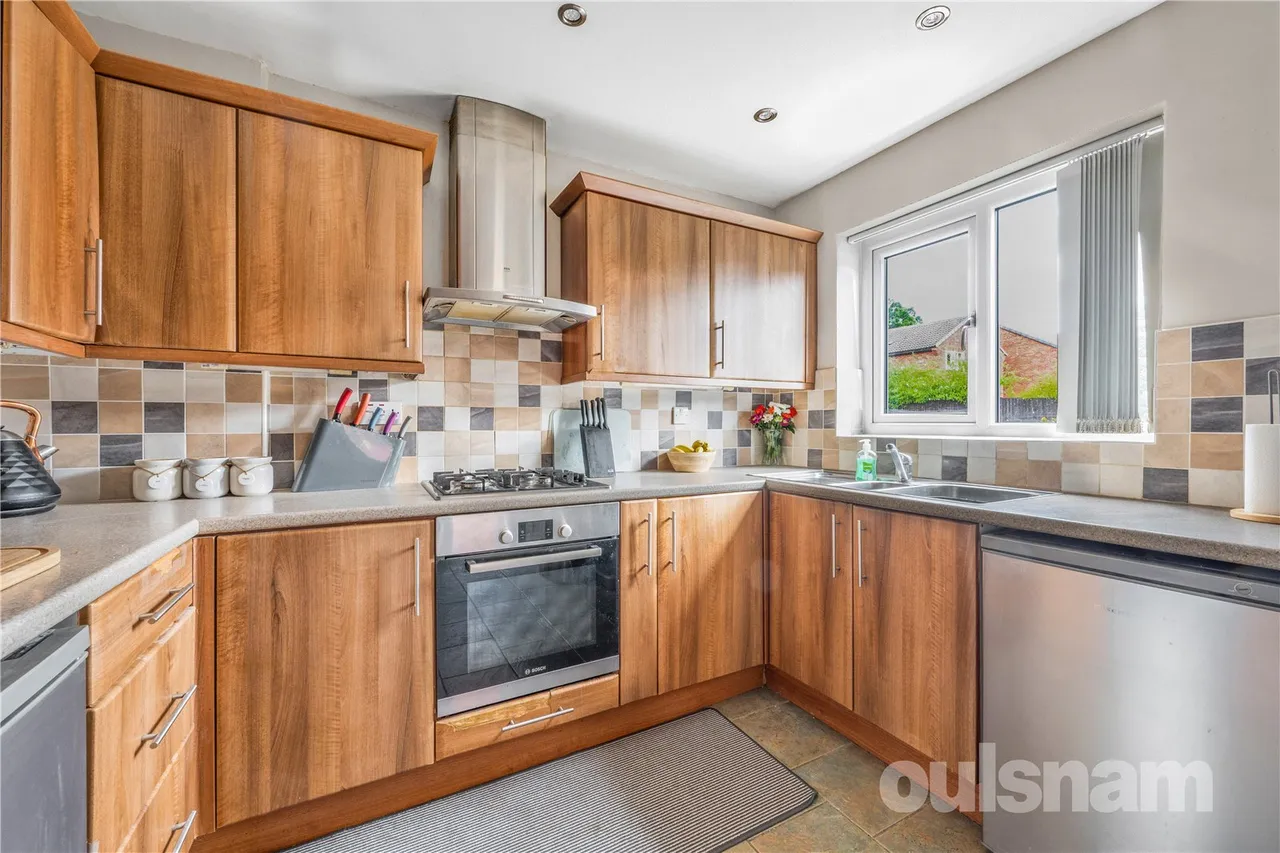 Kingham Close, Winyates Green, Redditch, Worcestershire, B98 0SA, photo 5