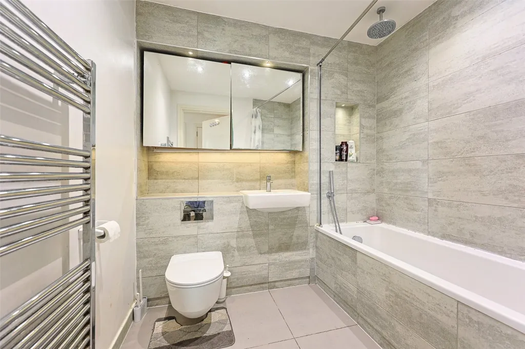 Healum Avenue, Southall, UB2, photo 8