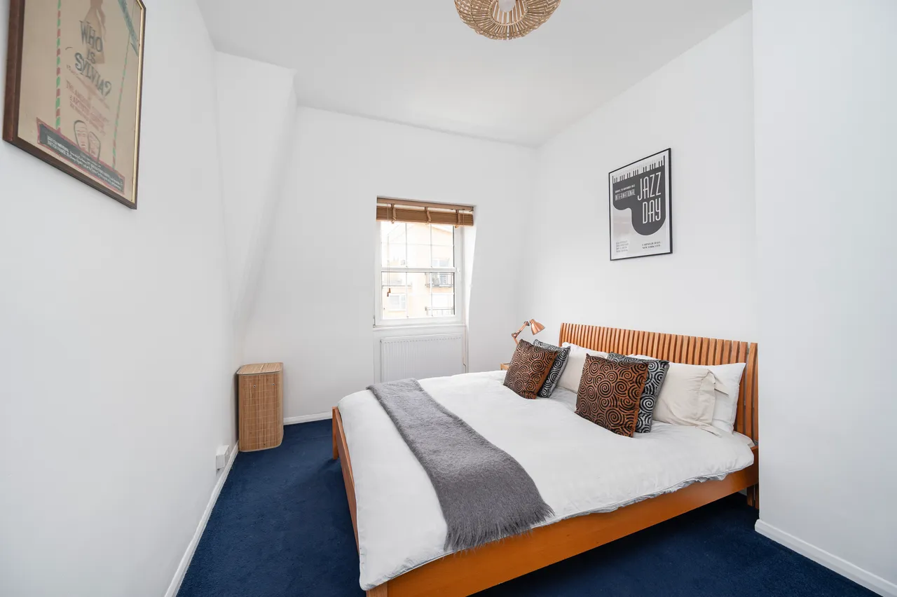 30 Cambridge Court, 220 Cambridge Heath Road, London, photo 4