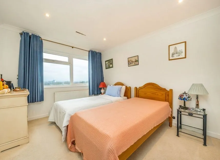 Hillview, West Wimbledon, SW20, photo 6