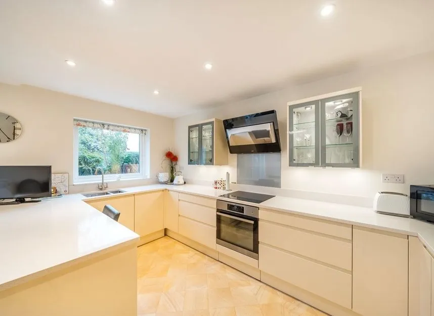 Hillview, West Wimbledon, SW20, photo 4