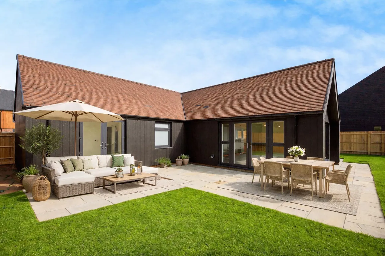 The Paddock, Upper Dicker, Hailsham, photo 8