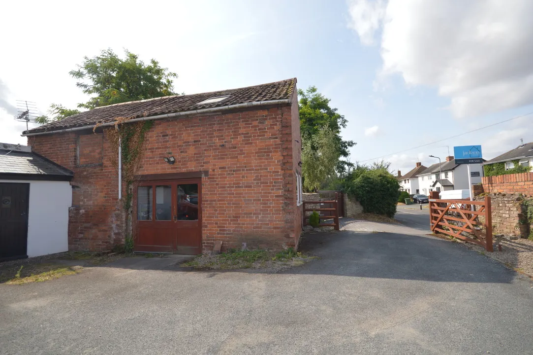 Hinton Road, HEREFORD, photo 14