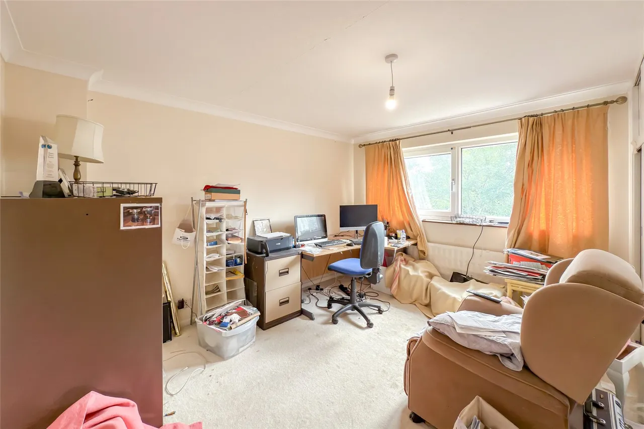 Grant Gardens, Harpenden, Hertfordshire, AL5 4QD, photo 8