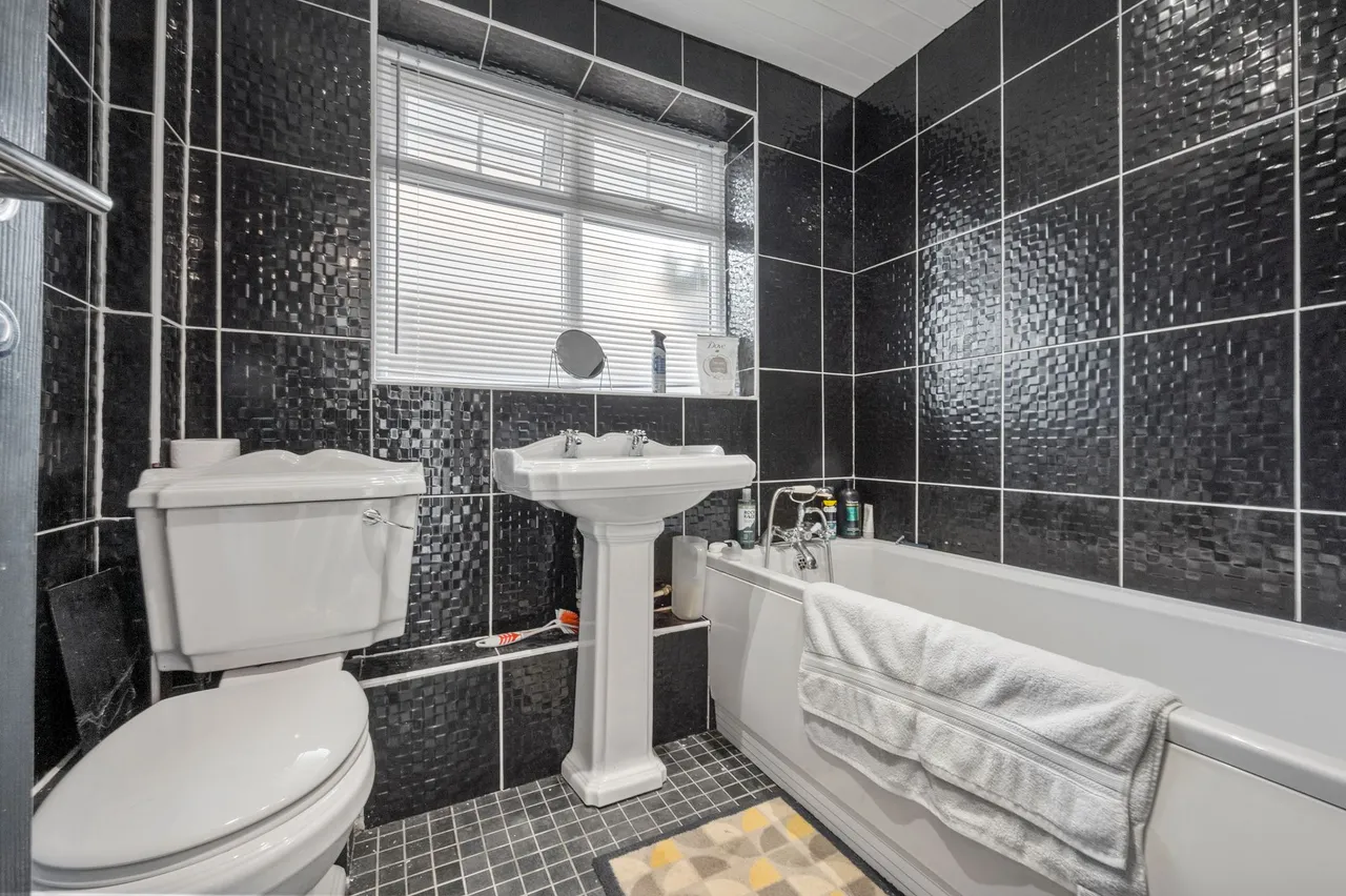 Bosworth Road, St. Helens, WA11, photo 12