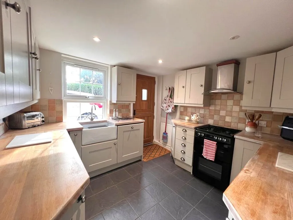 High Road, Cookham, SL6, photo 6