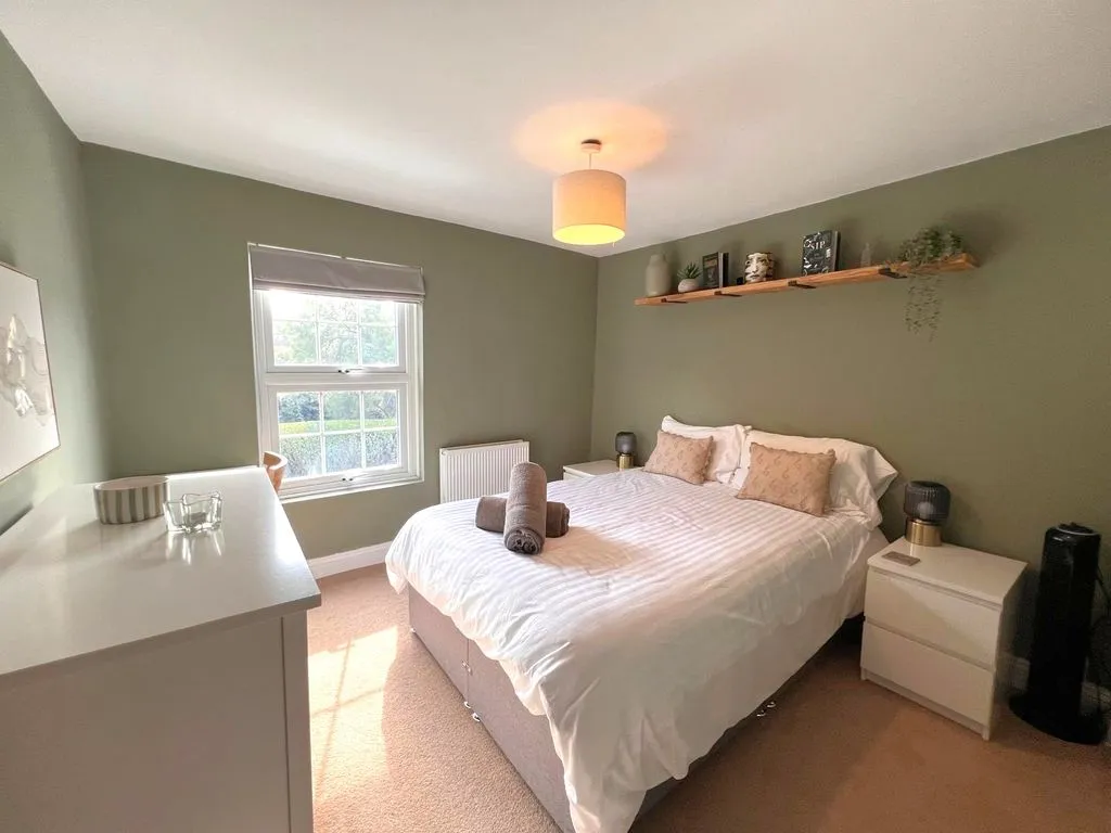 High Road, Cookham, SL6, photo 8