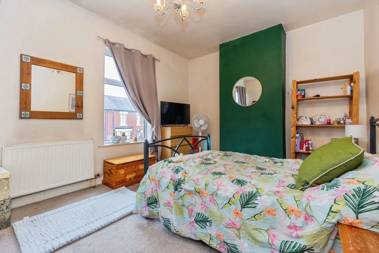 Dane Road, Sale, Greater Manchester, M33, photo 11