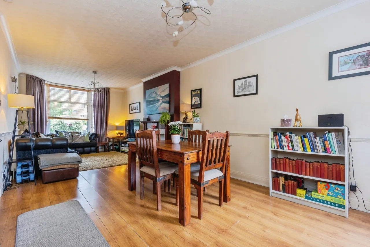 Dane Road, Sale, Greater Manchester, M33, photo 6