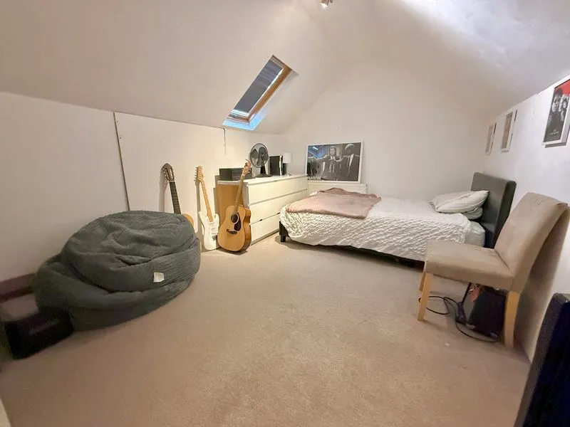 West Parade, Dunstable LU6 1EN, photo 14
