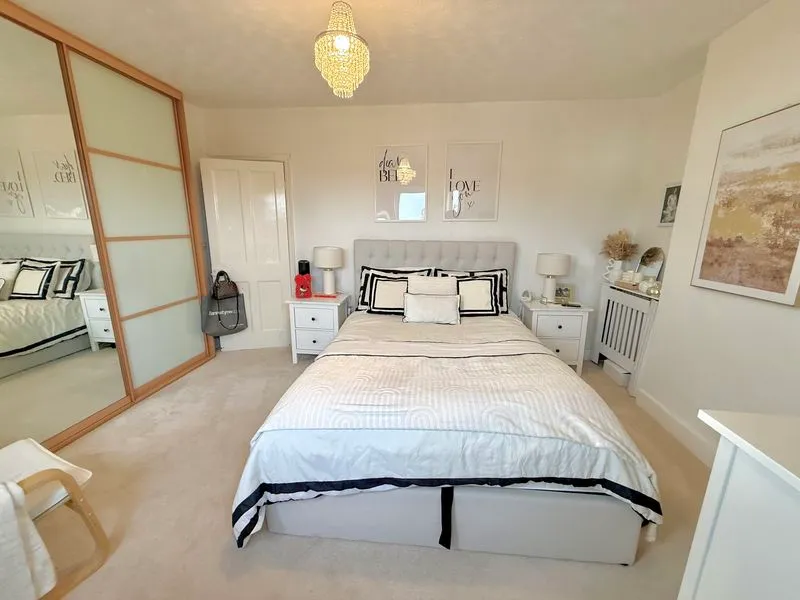 West Parade, Dunstable LU6 1EN, photo 11