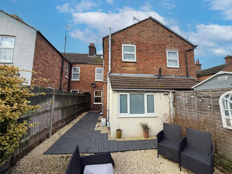 West Parade, Dunstable LU6 1EN, photo 17