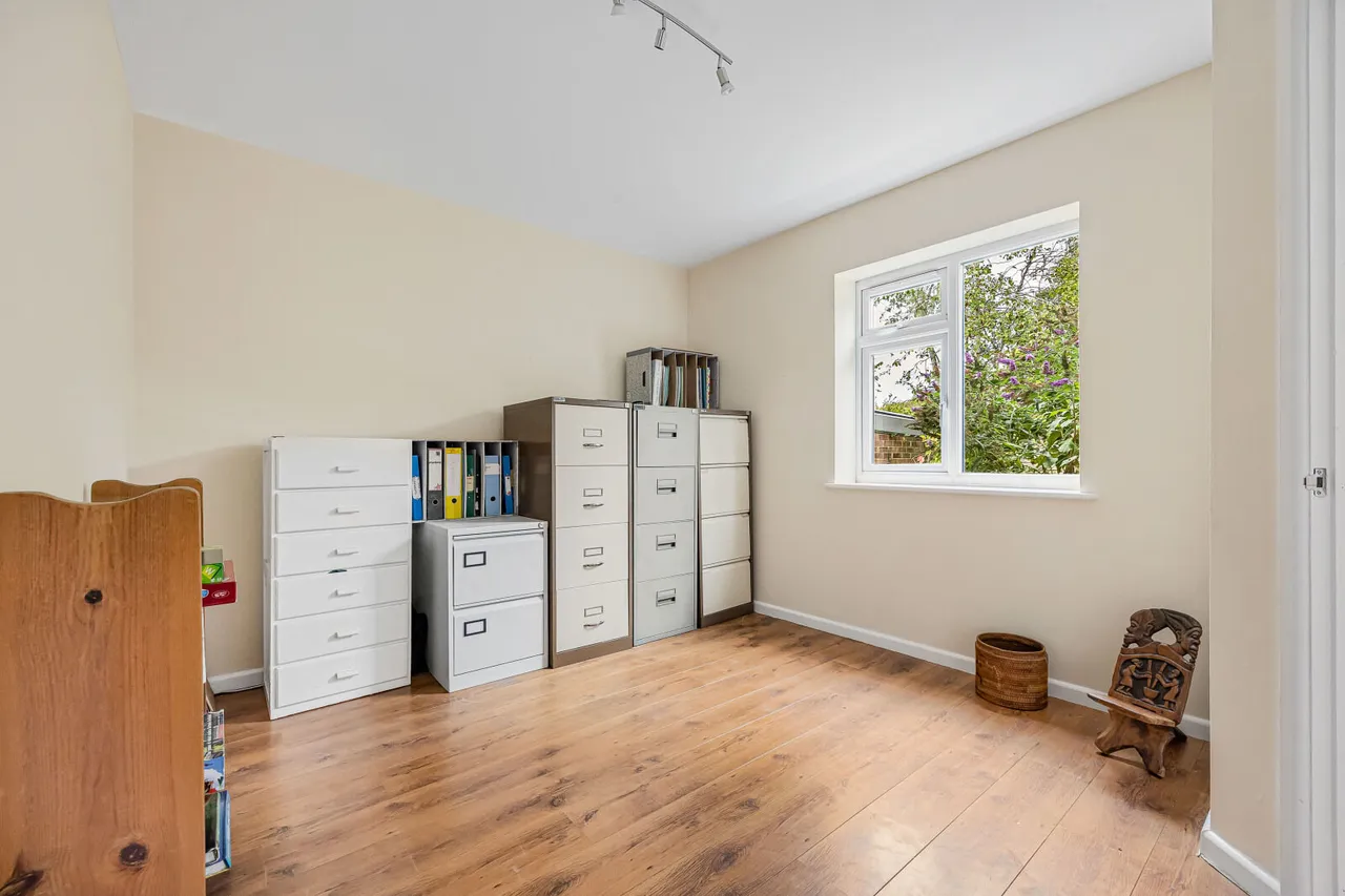 Shepherds Mount, Compton, RG20, photo 17