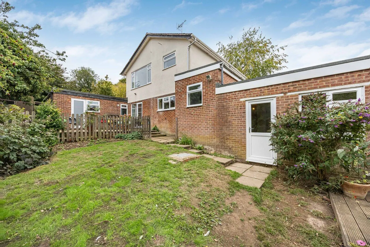 Shepherds Mount, Compton, RG20, photo 24
