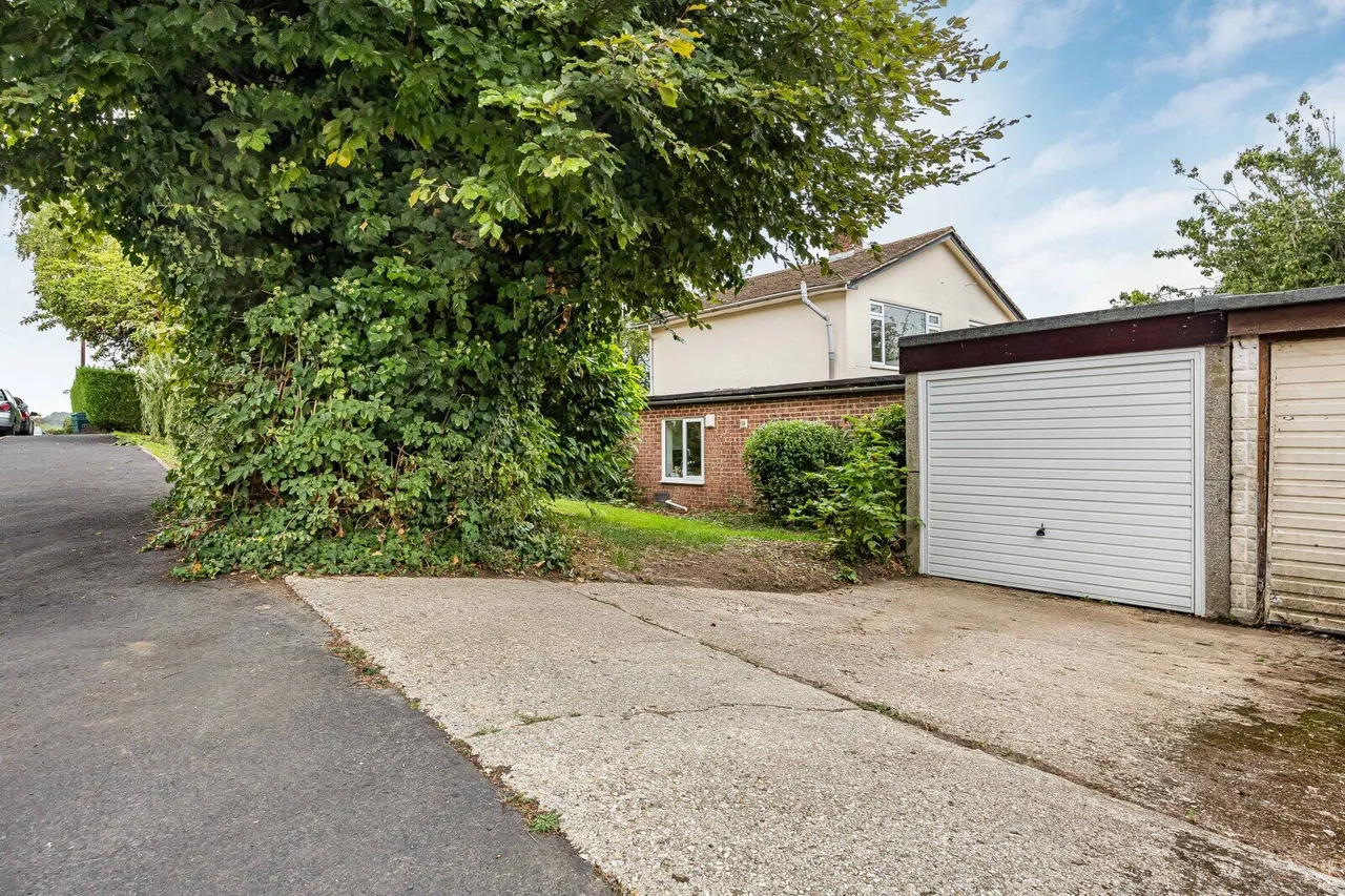 Shepherds Mount, Compton, RG20, photo 30