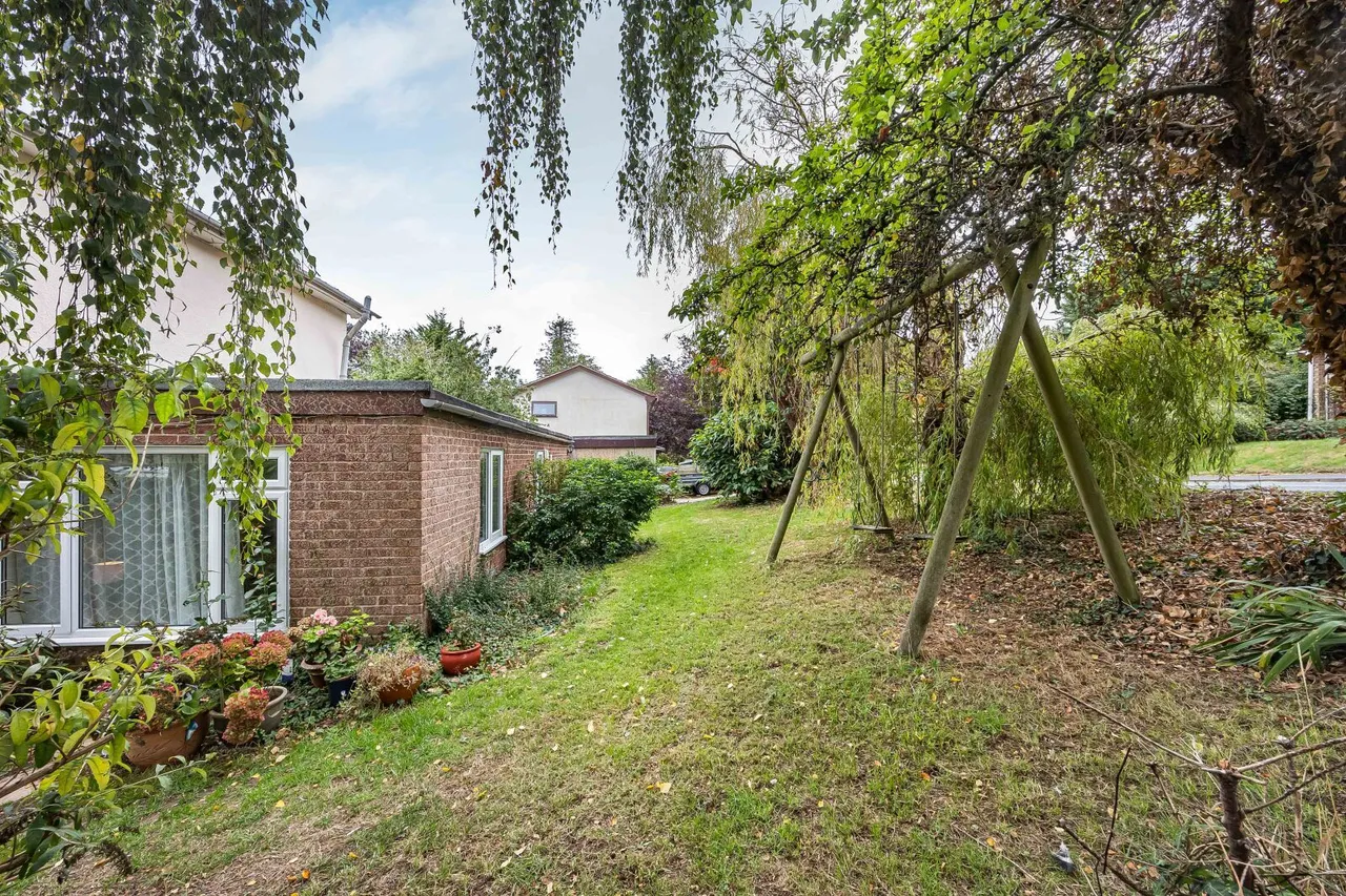 Shepherds Mount, Compton, RG20, photo 23