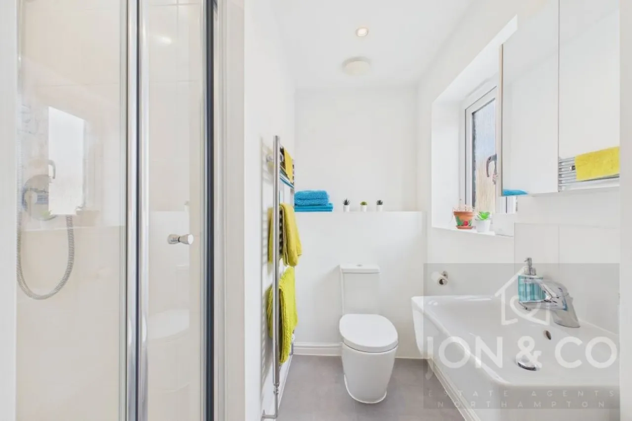 Kent Road South, St Crispins, NN5, photo 12
