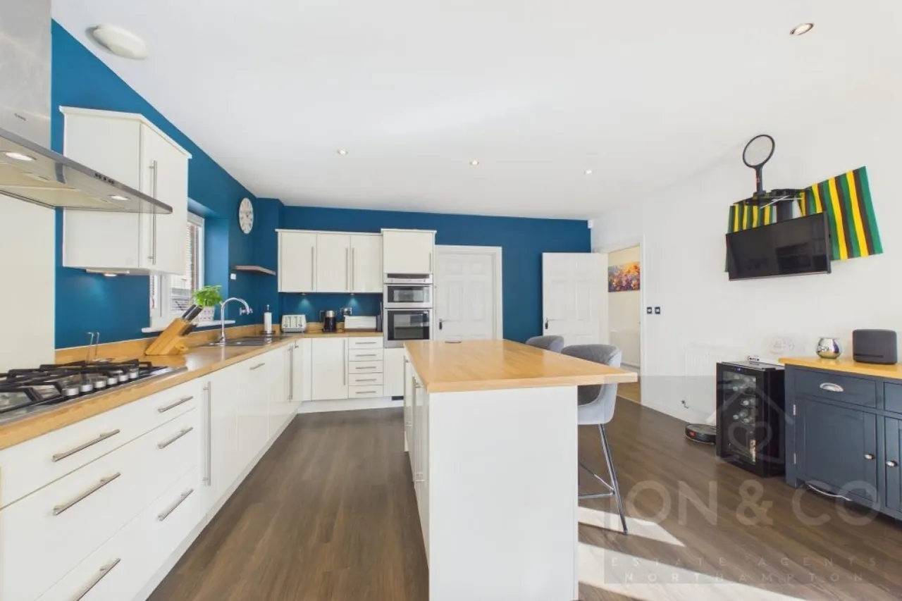Kent Road South, St Crispins, NN5, photo 8