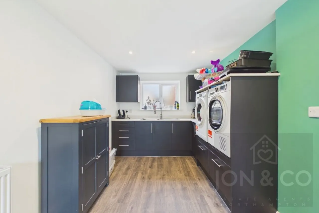 Kent Road South, St Crispins, NN5, photo 10