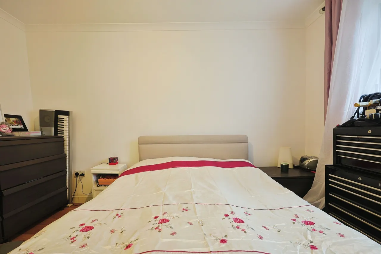 White City Estate, London, W12, photo 8