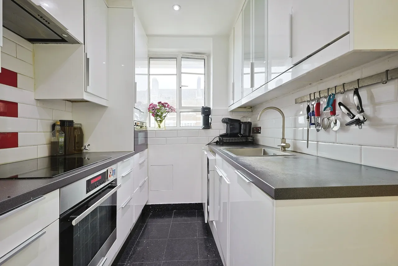 White City Estate, London, W12, photo 6