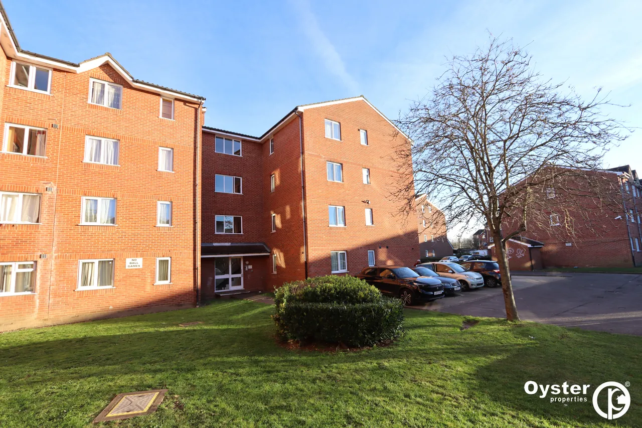 Bunting Close, London, N9, photo 11