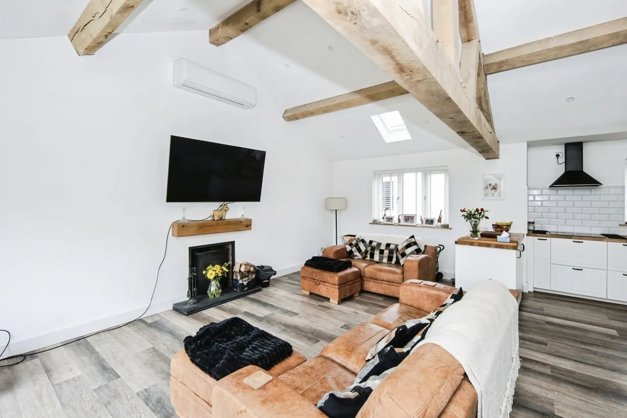 Coton Road, B46, photo 4