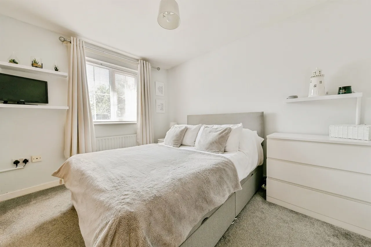 Priestley Road, Chells, SG2, photo 5