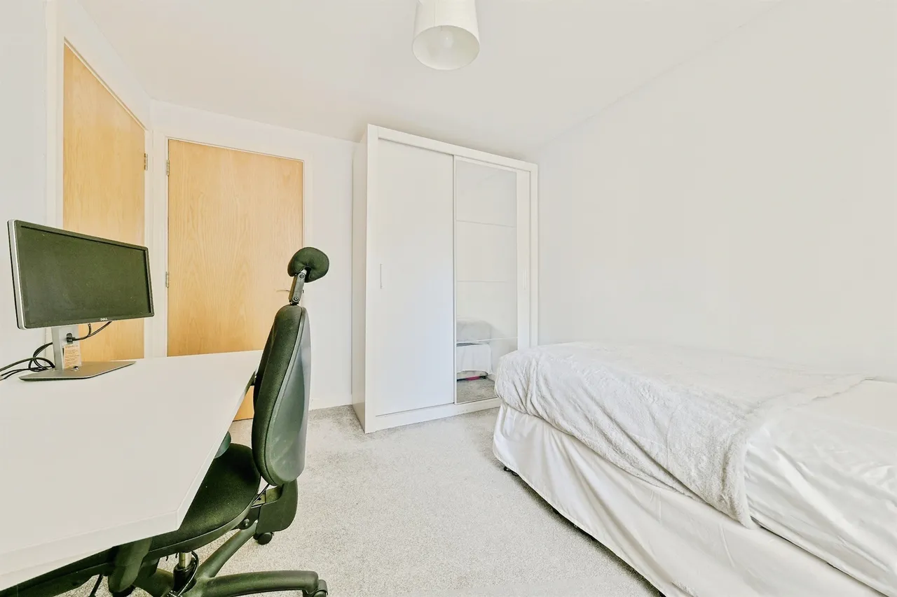 Priestley Road, Chells, SG2, photo 12