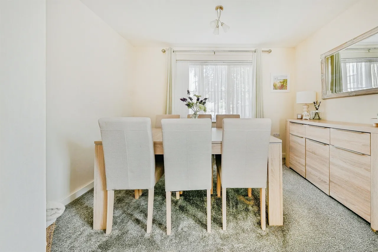 Priestley Road, Chells, SG2, photo 7