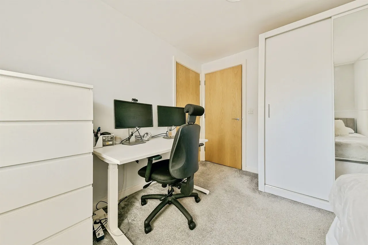 Priestley Road, Chells, SG2, photo 6
