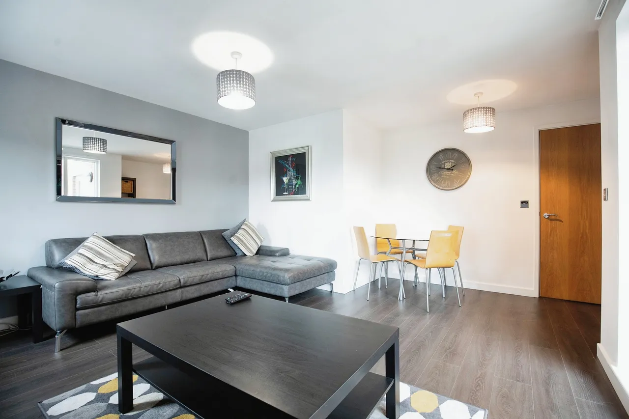 Manor House Drive, Coventry, West Midlands, CV1, photo 3