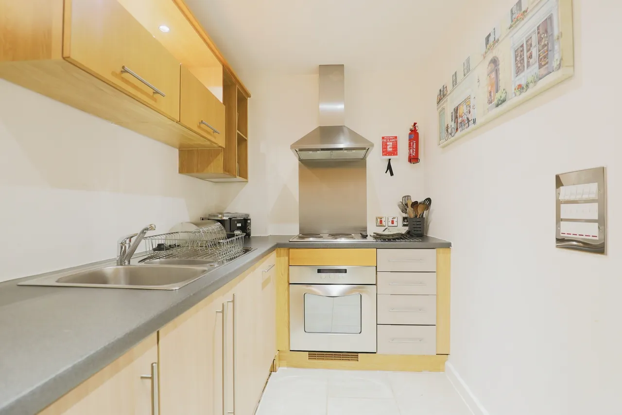 Manor House Drive, Coventry, West Midlands, CV1, photo 7
