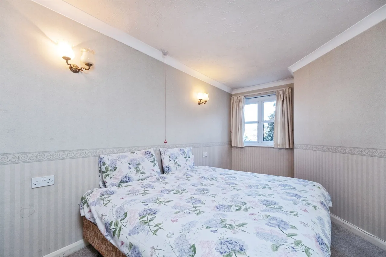 Hamilton Court, Lammas Walk, Leighton Buzzard, photo 7