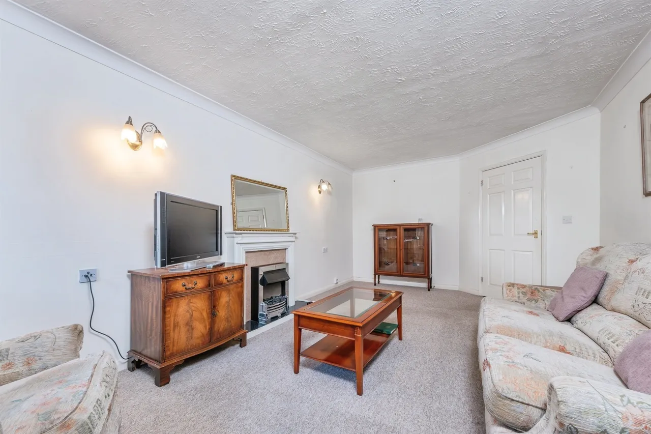 Hamilton Court, Lammas Walk, Leighton Buzzard, photo 5