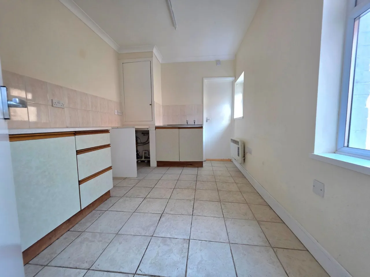 Abingdon Street, Burnham-on-Sea, TA8, photo 4