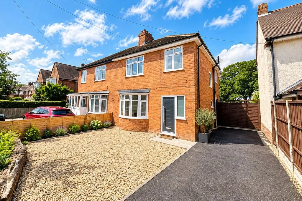 3 bed house to rent, New Beacon Road, Grantham, NG31