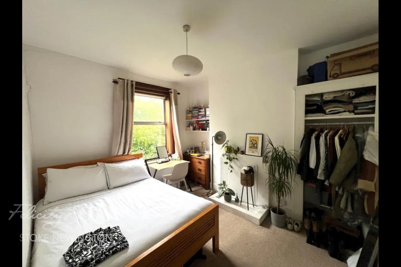 Brighton Road, N16, photo 2