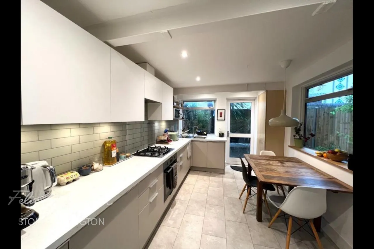 Brighton Road, N16, photo 8