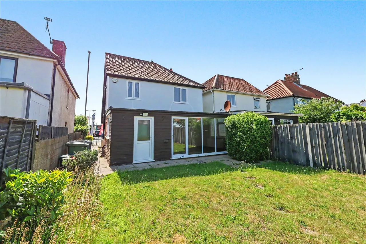 Cromer Road, Hellesdon, Norwich, Norfolk, NR6, photo 11