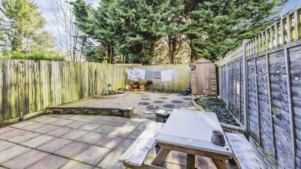 Bennett Close, Northwood, Hillingdon, Greater London, HA6 1EP, photo 6