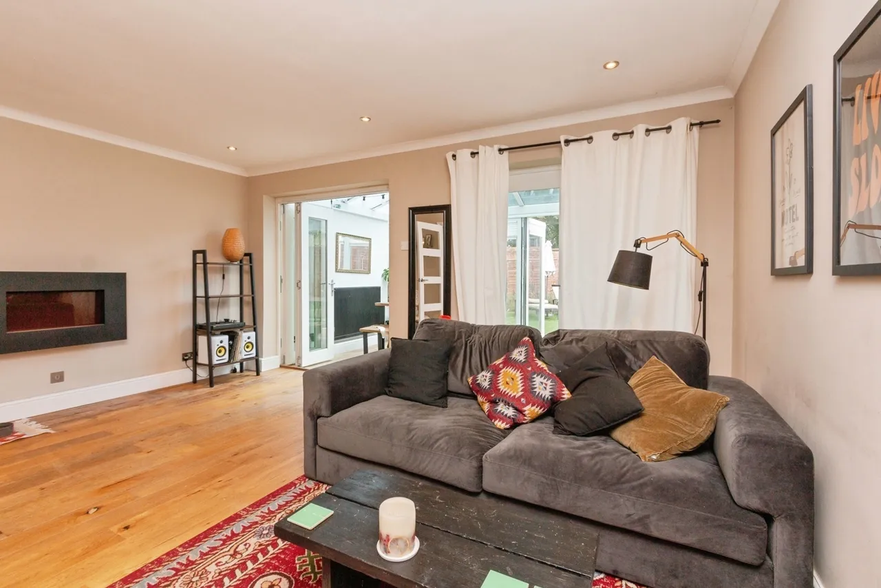 Tiverton Way, Camberley, GU16, photo 5
