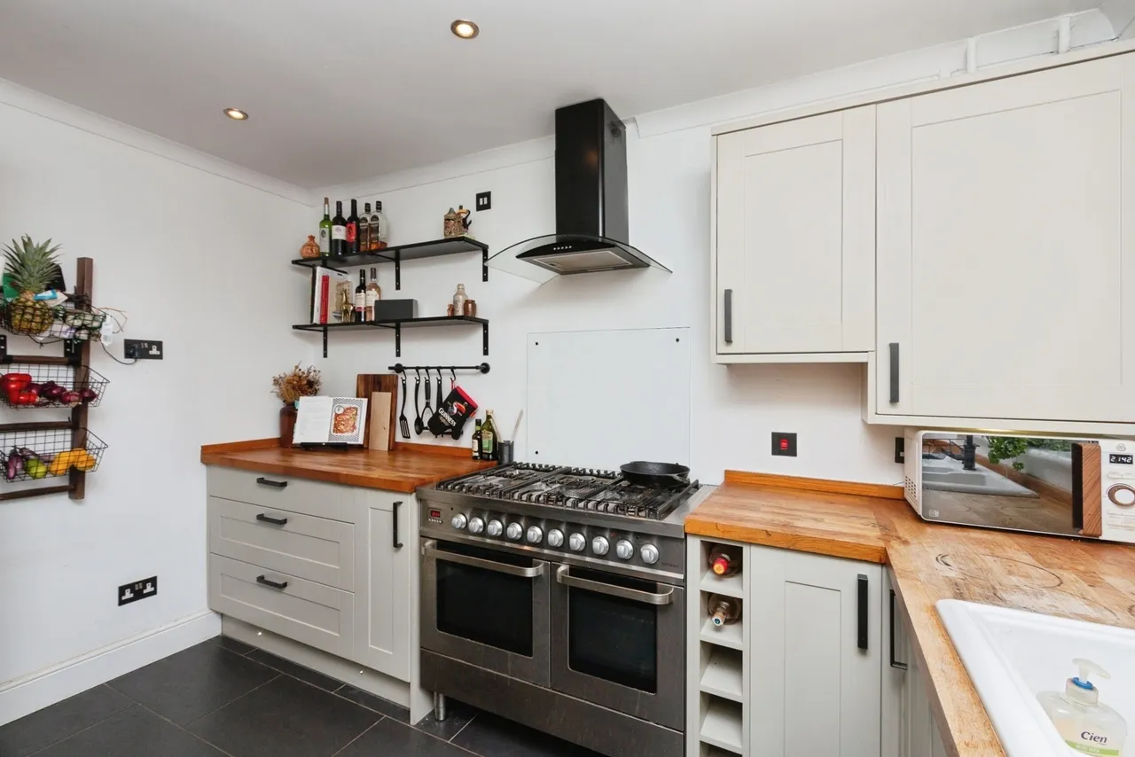 Tiverton Way, Camberley, GU16, photo 13