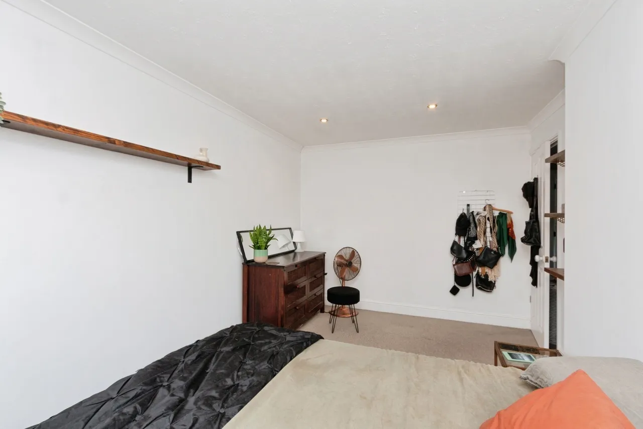Tiverton Way, Camberley, GU16, photo 17