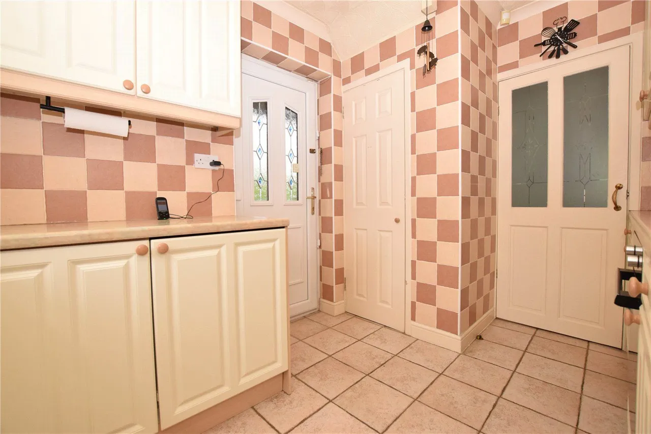 Mill Green View, Leeds, LS14, photo 11