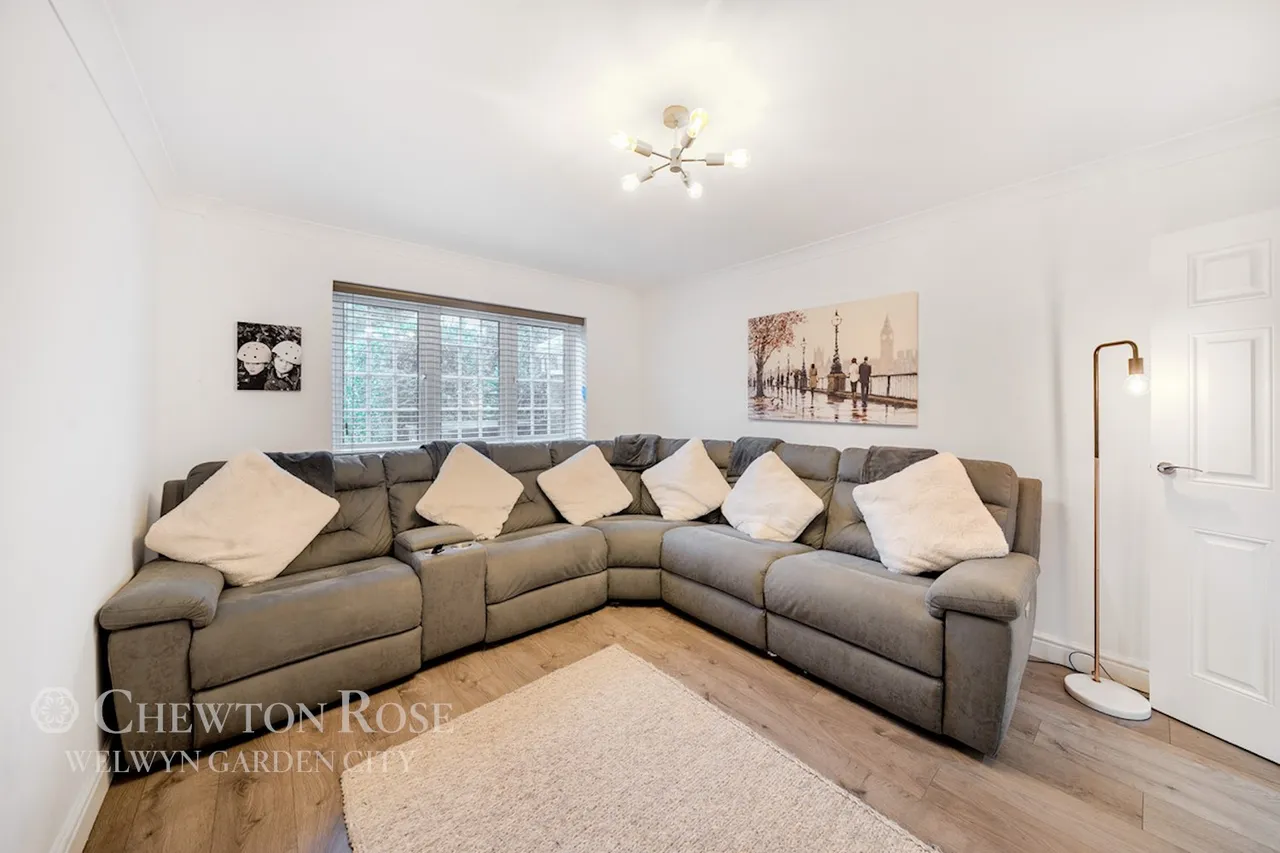 Manor Road, St Albans, photo 35