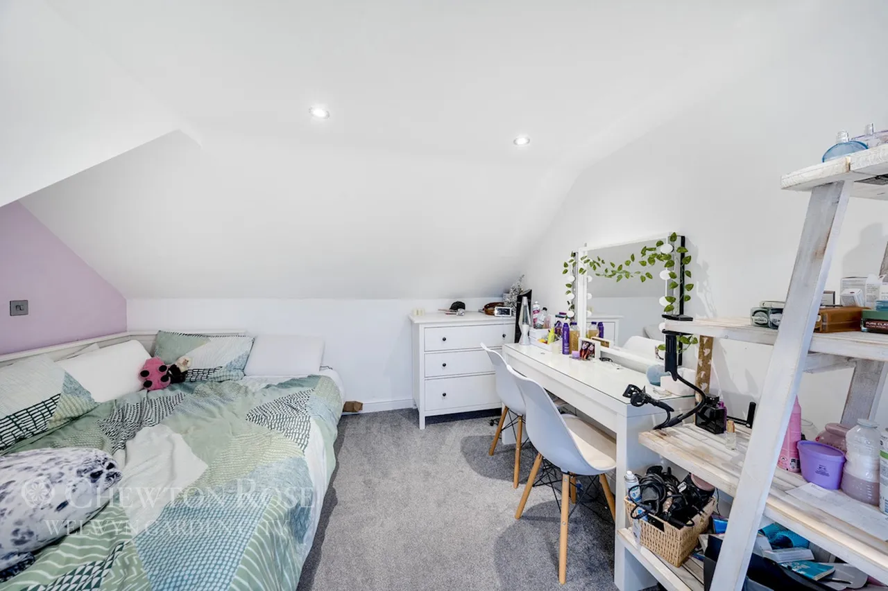 Manor Road, St Albans, photo 16