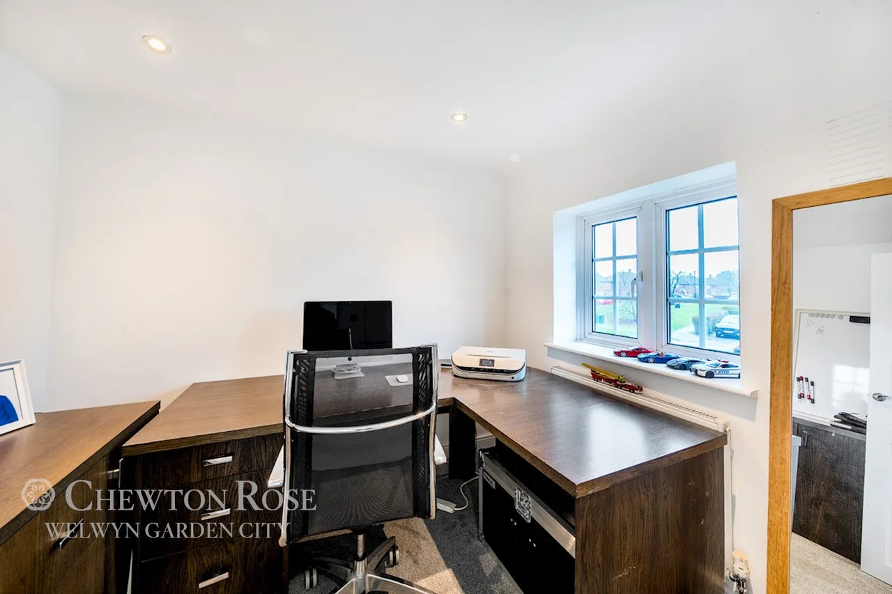 Manor Road, St Albans, photo 12